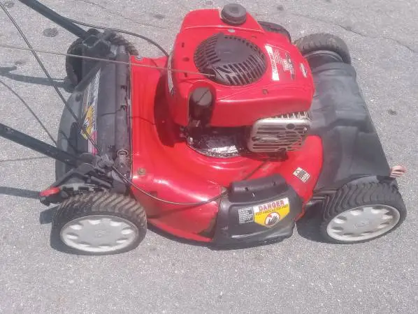 Troy-Bilt tb200 self-propelled mower