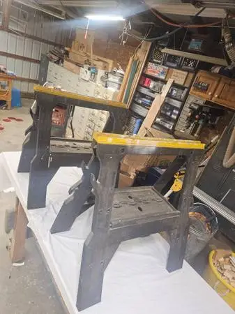 SAW HORSES WORK HORSES PLASTIC VERY STURDY AND GOOD OPERATION $20 (CHE