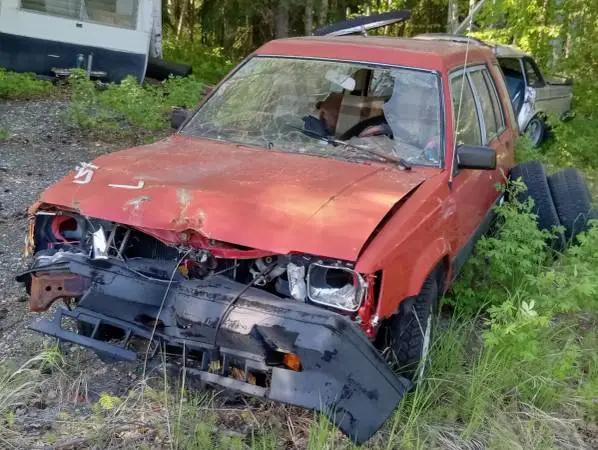 used Toyota SR5 Parts vehicle MFD 11/83
