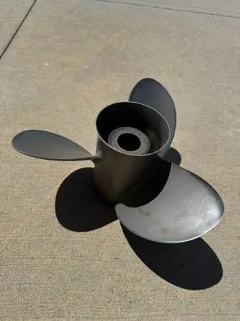 18 pitch Stainless Steel Prop
