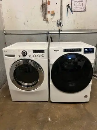 XL WHIRLPOOL FRONT LOAD WASHER/LG ELECTRIC DRYER