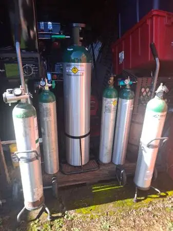 Oxygen Tanks - Can Deliver