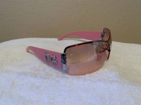 NEW WOMENS OVERSIZE PINK SUNGLASSES