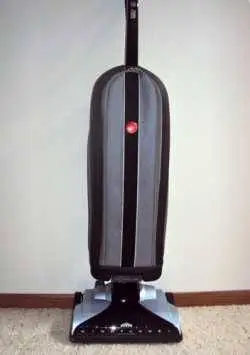 Hoover Platinum Bagged UH30010COM / super nice / extra Hepa bags