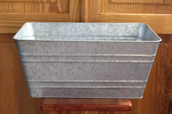 *Large Rectangle Galvanized Tub