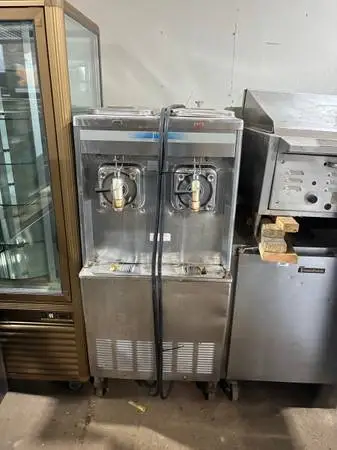Frozen drink/margarita machine / restaurant equipment