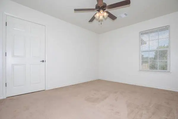 Mini Blinds, Walk-in Closets, Personal Balcony or Patio