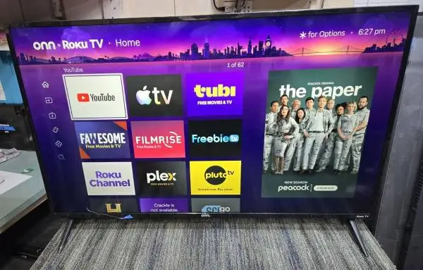 50 inch 4k ONN Roku smart TV with Feet & Remote