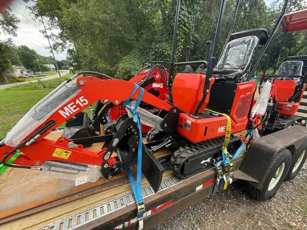 Mini excavator ME 15