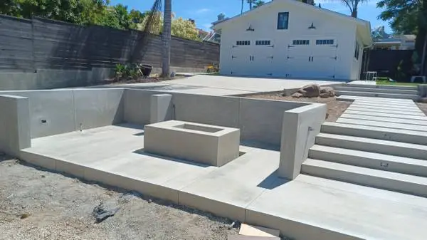 CONCRETE - RETAINING WALLS - BOBCAT SKID STEER AND HAULING SERVICE