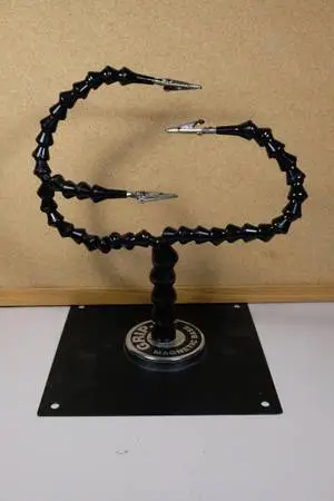 GRIP-IT Three Arm Tool with Magnetic Base for photography/crafts