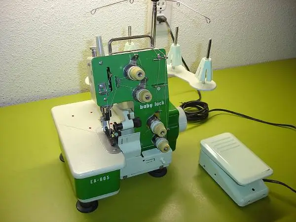 Baby Lock EA-605 Serger - Excellent Condition - Portable - Foot Pedal