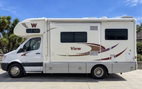 2008 winnebago View 24j