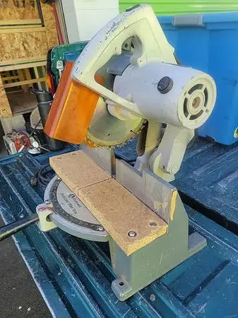 Rockwell Miter Box Chop Saw, 10 blade, Good condition, New Belt