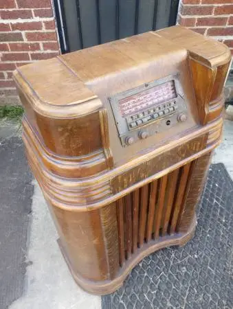 Old radio