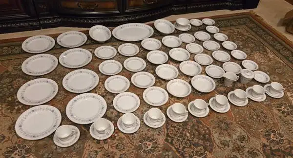 Harmony House Minuet 3683 Fine China - 69 Pieces