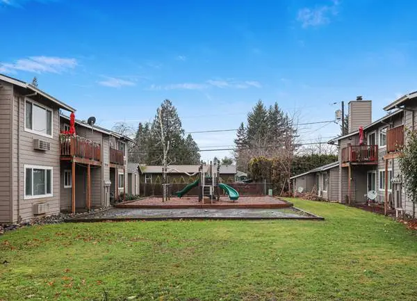 $500 OFF SPECIAL - Assigned Parking*, Storage Space - Decks & Patios