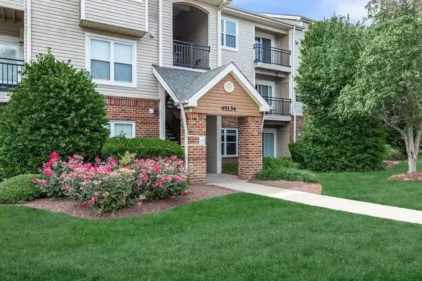 1/bd, Central Air and Heating, Balcony or Patio