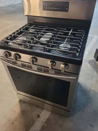 Samsung Gas range stove