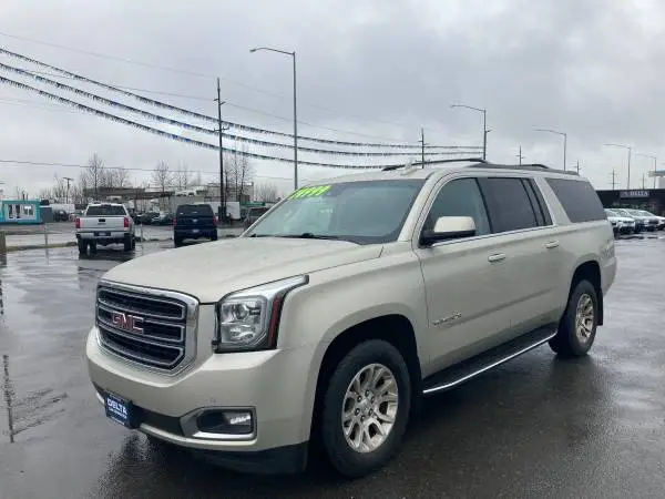 2017 GMC Yukon SLT XL /  4WD