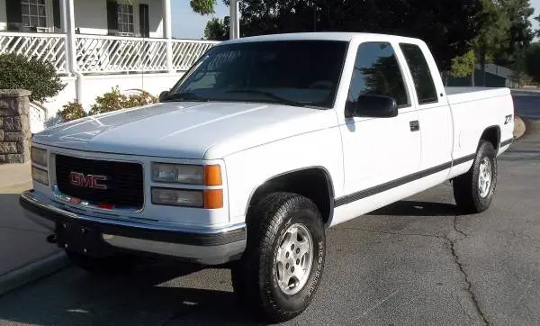 1997 chevy Silverado GMC 4X4 3Dr X-Cab Awesome Condition Must See !!