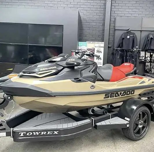 SEA-DOO