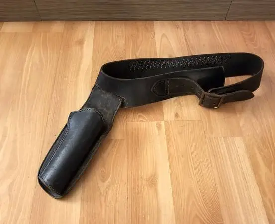 leather pistol belt - 6 shooter - six - holster case holder rifle