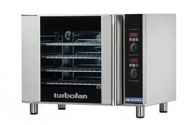 1/2 Sheet 4 Tray Electric Convection Oven Moffat Turbofan