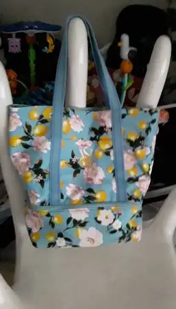 Victorias Secret Tote Cooler Lemon Blue with Logo and Pockets New