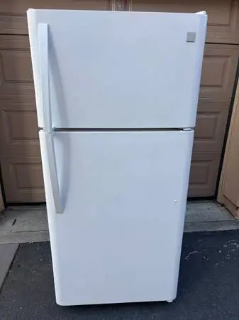 Kenmore Refrigerator $220 Free Delivery