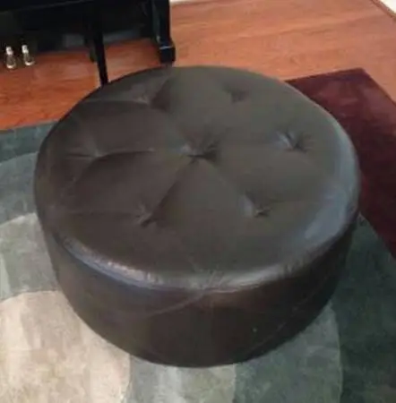 🌸ROUND LEATHER OTTOMAN BROWN TUFTED BUTTONS🌸NEED GONE ASAP