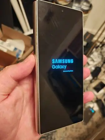 Sim Unlocked Samsung Galaxy Z Fold 6 512gb small black spot on lcd