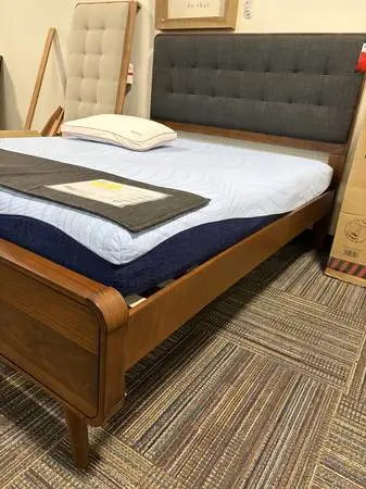 ****** STORE CLOSING **** Final Days.  BRAND NEW MATTRESSES