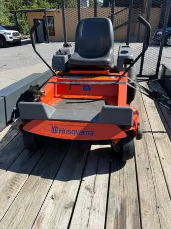 42 cut husqvarna zero turn lawn mower
