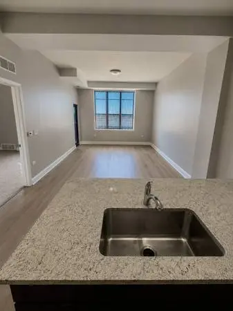 Large 2 bedroom with w/d in unit, private balcony, pool & party room
