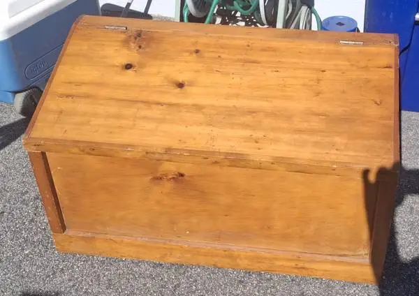 Pine Chest. Vintage