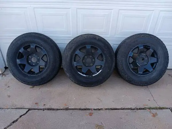 Escalade Wheels & Tires (3)