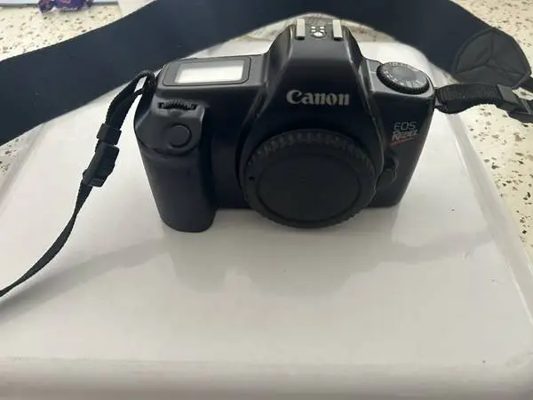 canon eos rebel film  camera need battery