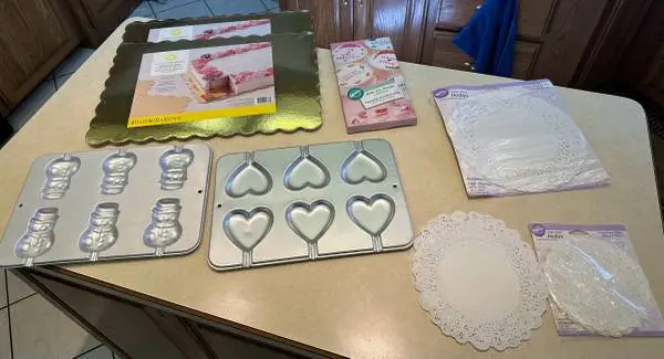 Wilton Cake Decorating/Candy Making Bundle