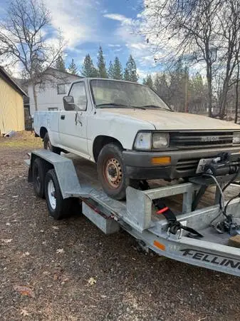 Looking for 1979-1995 toyota pickups