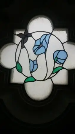 WANTED ARABESQUE WINDOW