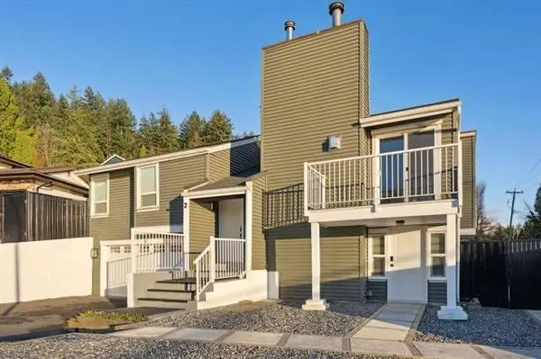 PROMOTION!! BOTTOM 2 BEDS + 1 BATH + STREET PARKING IN PORT MOODY