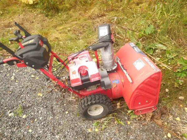 Troybilt Storm 8526 Snow blower parts or repair