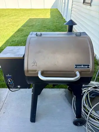 Camp Chef SmokePro XT 24 Bronze Pellet Grill w/Cover & Pellets