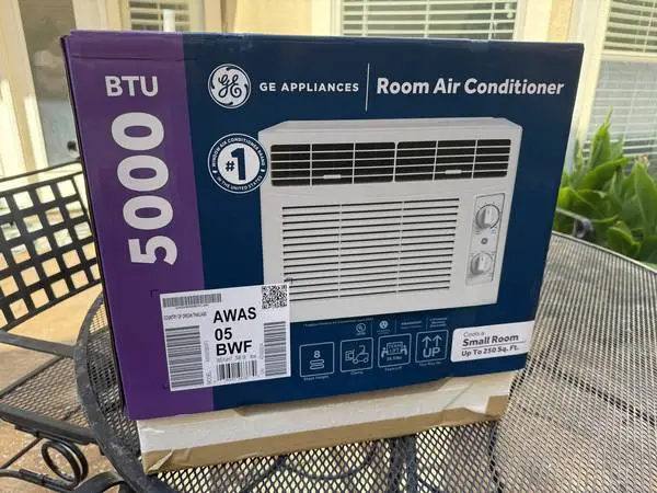 GE Small Room Window Air Conditioner , ( 115-Volt , 5000-BTU )