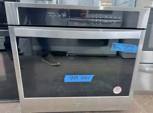 Whirlpool  WOS31ES0JS  Single Wall Oven  New Open Box 30 Inch
