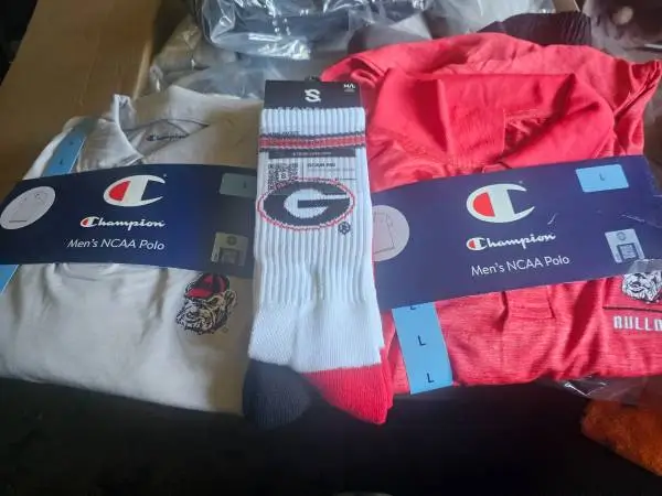 2 mens large polo Georgia bulldogs shirts plus 2 socks all brand new