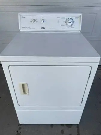 White amana/speed queen gas dryer