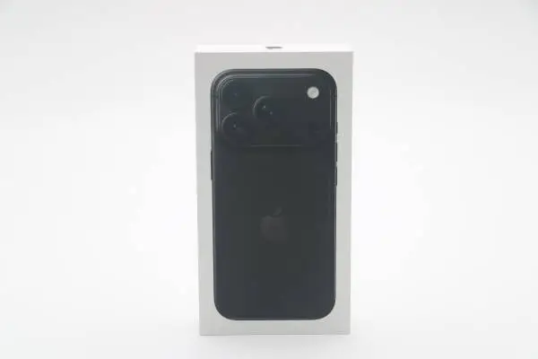 BRAND NEW SEALED Apple iPhone 18 Pro Max 256GB Black FACTORY UNLOCKED