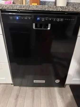KitchenAid 24 Built-In Dishwasher w/ Stainless Steel Interior (Black) – 46 dB
